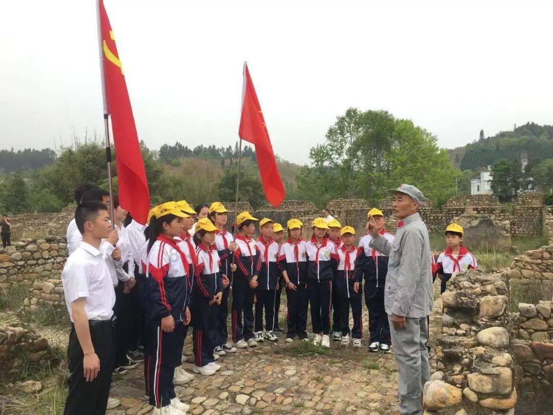 八分钟回顾中国空间站精彩圆梦之旅 天和核心舱发射入轨满千日